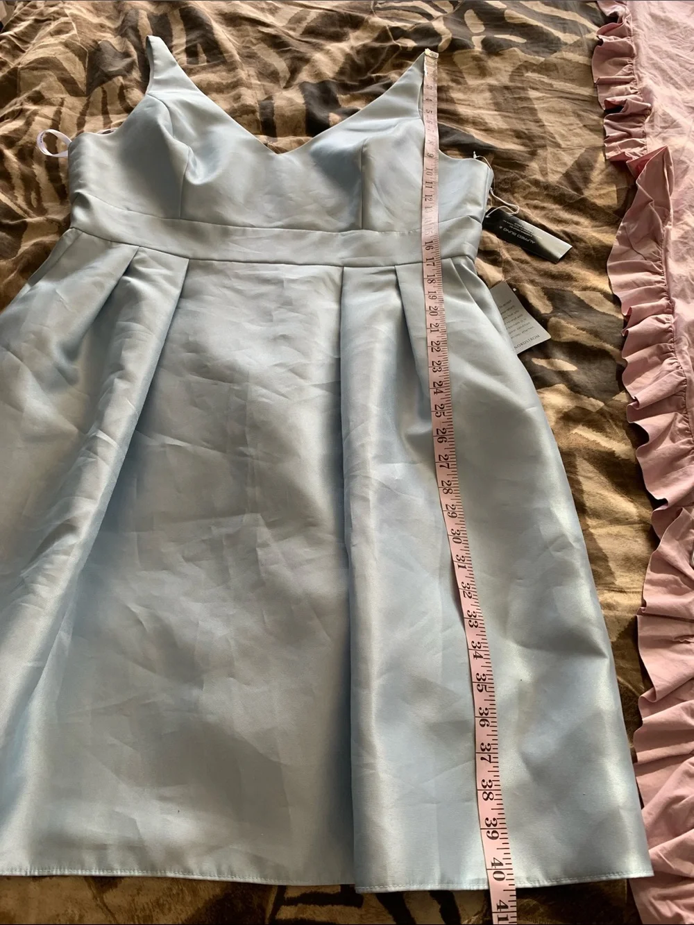 ALFRED SUNG Pleated Midi Light
Ice Blue V-Neck Sleeveless / A-Line Maxi Dress - Picture 10 of 14